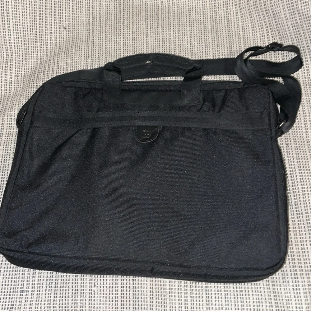 Preowned Swiss Gear Stylish Black Laptop Bag